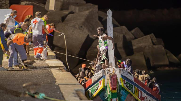 Un total de 4.865 menores migrantes no acompañados llegaron a España en 2023, un 104,8% más que en 2022 Un total de 4.865 menores migrantes no acompañados llegaron a España en 2023, un 104,8% más que en 2022