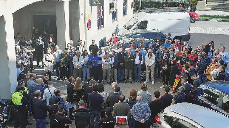 “Toda España está con vosotros” “Toda España está con vosotros”
