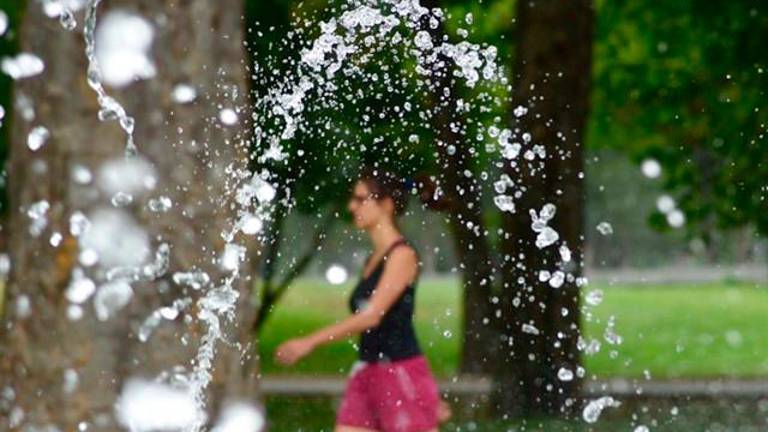 Análisis de ventajas y riesgos del verano en “Salud al día” Análisis de ventajas y riesgos del verano en “Salud al día”
