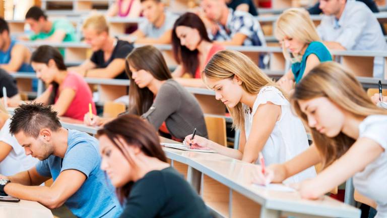 La mitad de alumnos no saca nota para acceder al grado que desean en la Universidad pública La mitad de alumnos no saca nota para acceder al grado que desean en la Universidad pública