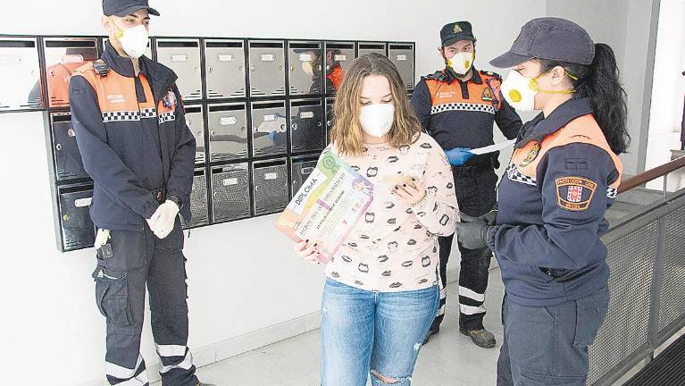 Mascarillas y diplomas para la población infantil