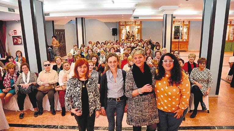 Apuesta por el empoderamiento social y personal Apuesta por el empoderamiento social y personal