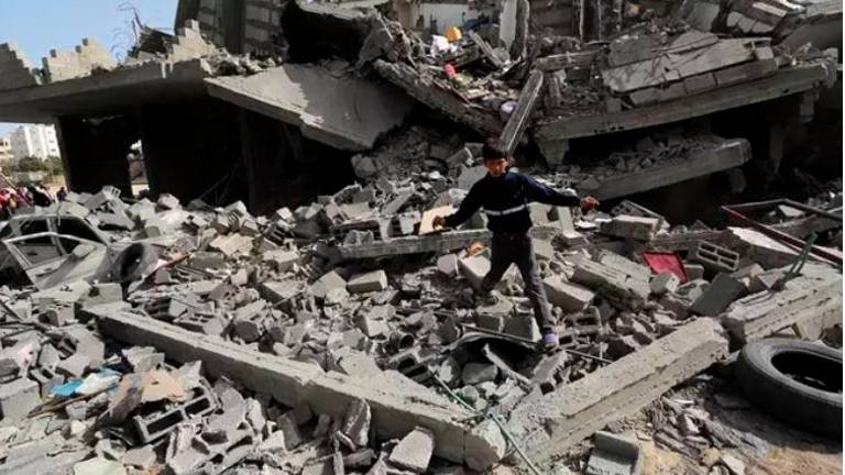 Israel lanza un nuevo ataque aéreo en la Franja de Gaza Israel lanza un nuevo ataque aéreo en la Franja de Gaza
