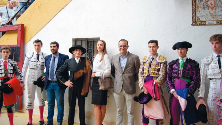 Morenito de Jaén sale a hombros de La Alameda Morenito de Jaén sale a hombros de La Alameda