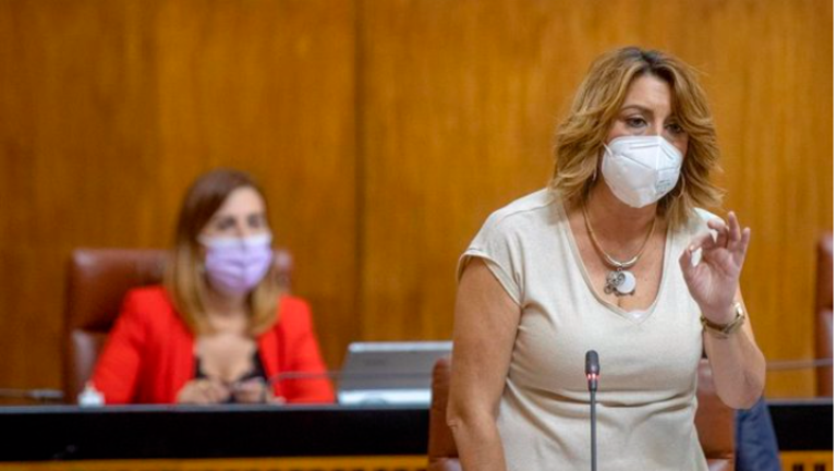 Susana Díaz renuncia al acta de parlamentaria andaluza tras la reunión con Espadas Susana Díaz renuncia al acta de parlamentaria andaluza tras la reunión con Espadas