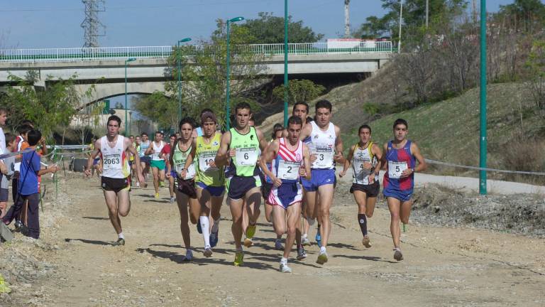 Jiennenses del Año 2024: Cross del Aceite de Torredonjimeno, bandera única del atletismo Jiennenses del Año 2024: Cross del Aceite de Torredonjimeno, bandera única del atletismo
