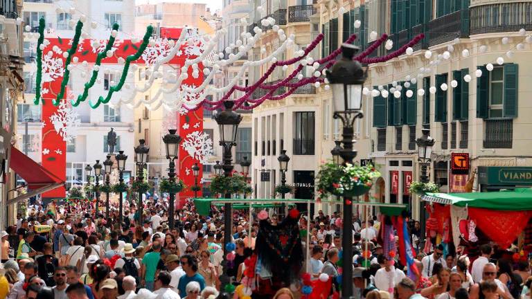 Andalucía aumenta un 1,4% su población en la última década Andalucía aumenta un 1,4% su población en la última década