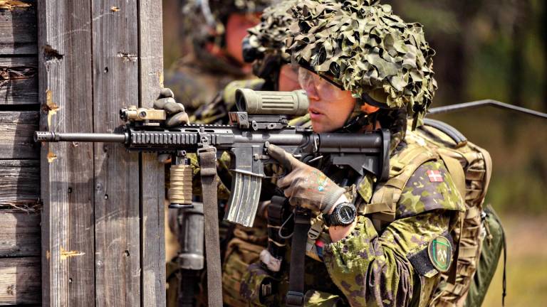 El Gobierno de Dinamarca plantea un servicio militar obligatorio para mujeres El Gobierno de Dinamarca plantea un servicio militar obligatorio para mujeres