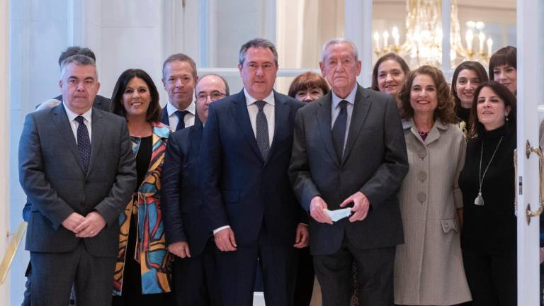 EL PSOE reivindica el papel de Rafael Escuredo para hacer posible el Estatuto andaluz EL PSOE reivindica el papel de Rafael Escuredo para hacer posible el Estatuto andaluz
