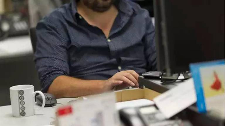 La Junta concede de oficio 210 euros a casi 357.000 trabajadores que estuvieron en ERTE La Junta concede de oficio 210 euros a casi 357.000 trabajadores que estuvieron en ERTE