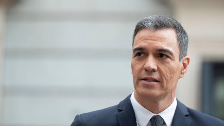 Sánchez incluye la financiación autonómica en la comisión de trabajo con el PP que propondrá crear a Feijóo Sánchez incluye la financiación autonómica en la comisión de trabajo con el PP que propondrá crear a Feijóo