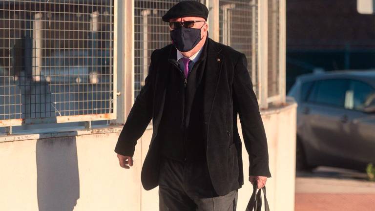 Villarejo declara mañana como investigado por la “guerra de comisarios” Villarejo declara mañana como investigado por la “guerra de comisarios”