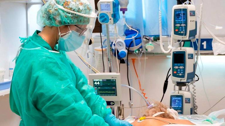 Juan Torres, internista: Estamos en la séptima ola de covid-19, aunque no se dice Juan Torres, internista: Estamos en la séptima ola de covid-19, aunque no se dice