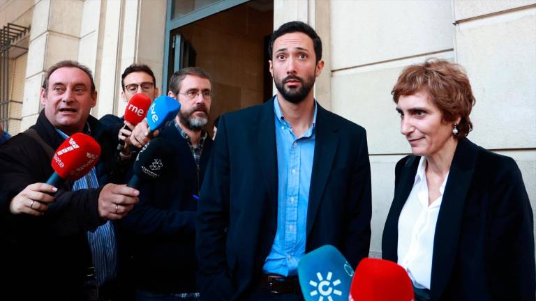 Valtònyc, el rapero que instó a matar a un guardia civil, pide perdón por sus “palabras de mal gusto” y acepta dos años de cárcel Valtònyc, el rapero que instó a matar a un guardia civil, pide perdón por sus “palabras de mal gusto” y acepta dos años de cárcel