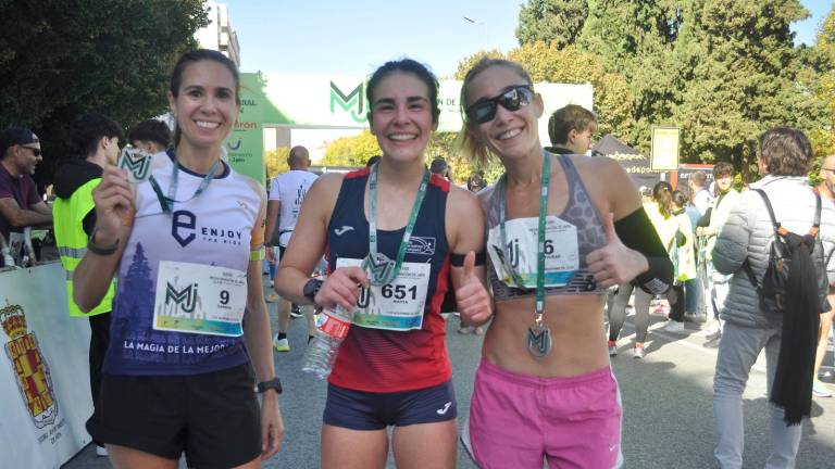 Manuel Jesús Viedma y Marta Martín vencen en una renovada Media Maratón Ciudad de Jaén Manuel Jesús Viedma y Marta Martín vencen en una renovada Media Maratón Ciudad de Jaén