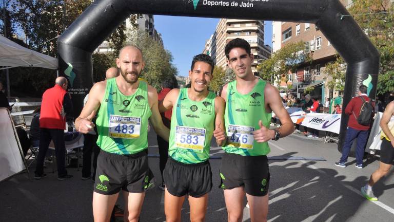 Miguel Carrillo y Jimena Ortiz triunfan en la Carrera por la Paz y la Integración Miguel Carrillo y Jimena Ortiz triunfan en la Carrera por la Paz y la Integración