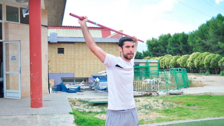 El deporte empieza a “asomarse” El deporte empieza a “asomarse”