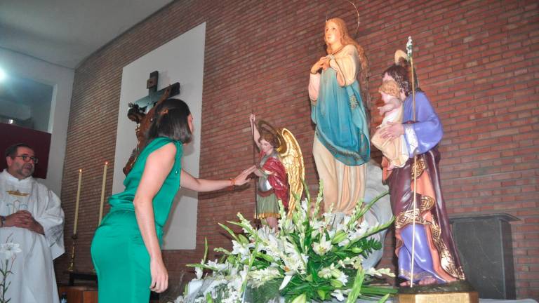 Rememore la eucaristía de veneración a los santos patronos de la Estación de Espeluy Rememore la eucaristía de veneración a los santos patronos de la Estación de Espeluy