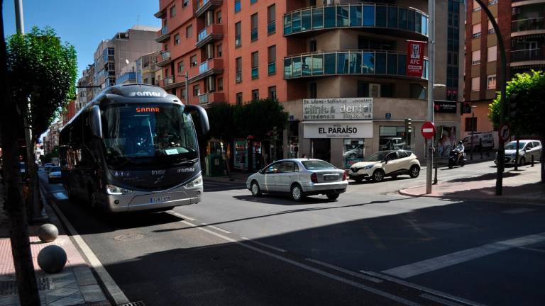 Todo el sector del autobús se moviliza contra su destino