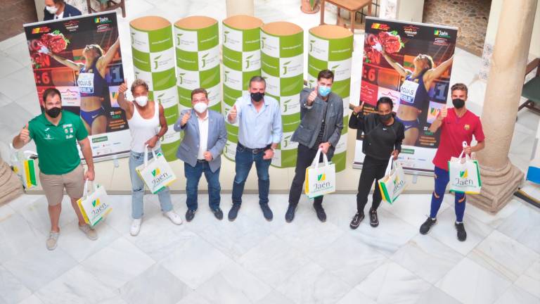 Andújar se asoma al mundo Andújar se asoma al mundo