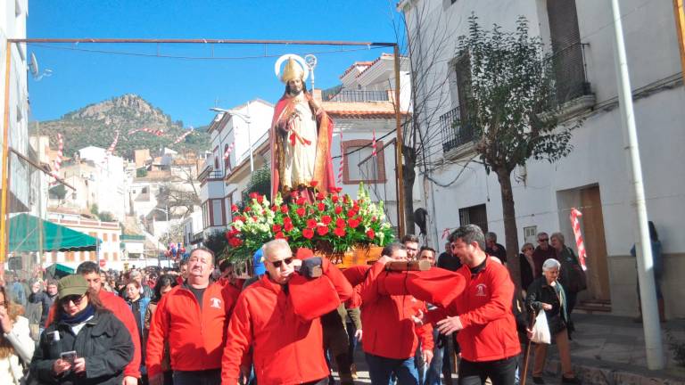Fuegos y cohetes por San Blas en La Puerta de Segura Fuegos y cohetes por San Blas en La Puerta de Segura