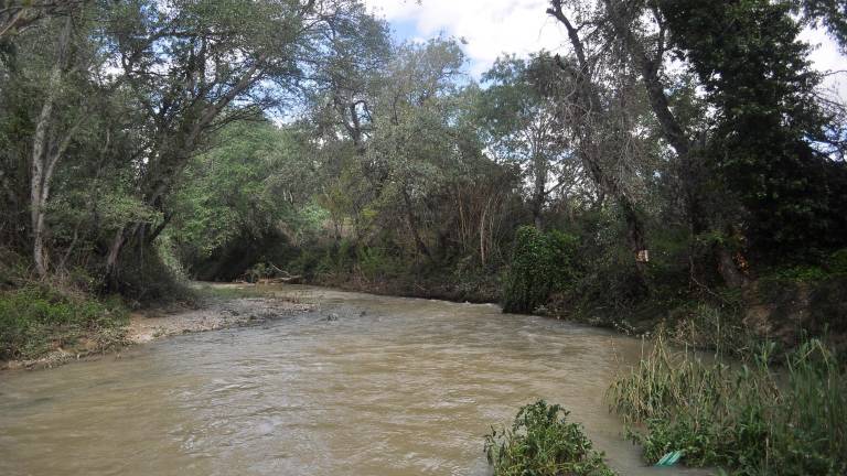 Allá por dónde se unen el río Frío y el río Jaén... Allá por dónde se unen el río Frío y el río Jaén...
