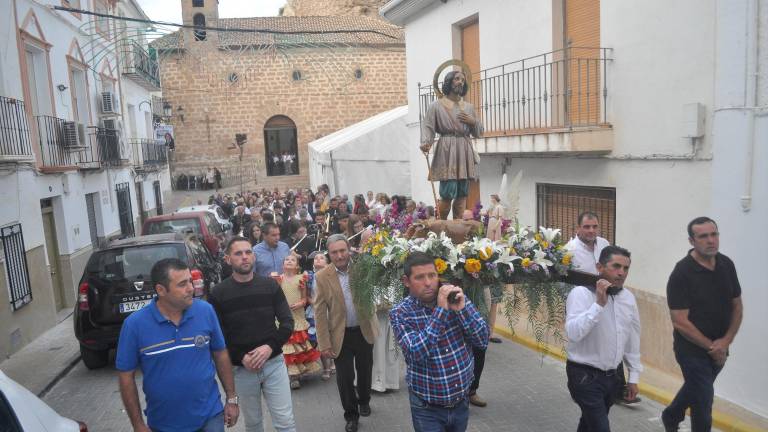 El patrón de los agricultores bendice los campos de Solera El patrón de los agricultores bendice los campos de Solera