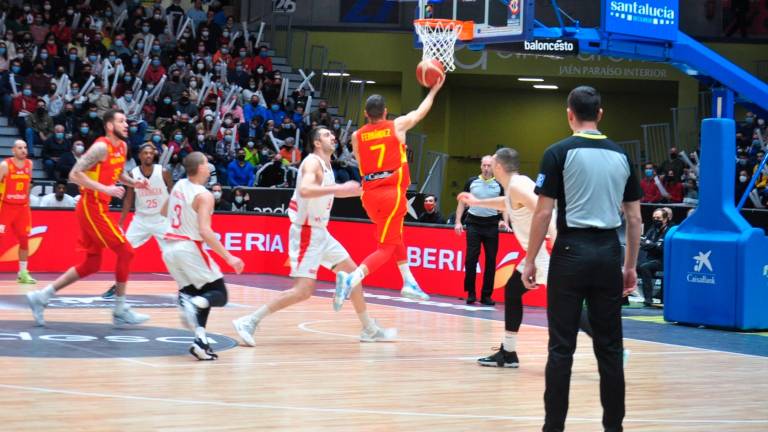 España vence con claridad a Georgia en el Olivo Arena (89-61) España vence con claridad a Georgia en el Olivo Arena (89-61)