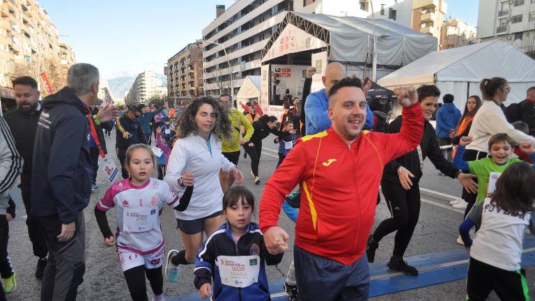Las imágenes más emocionantes de la llegada a meta de San Antón Las imágenes más emocionantes de la llegada a meta de San Antón