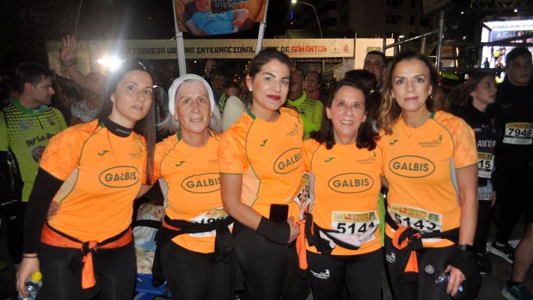 Las imágenes más emocionantes de la llegada a meta de San Antón Las imágenes más emocionantes de la llegada a meta de San Antón