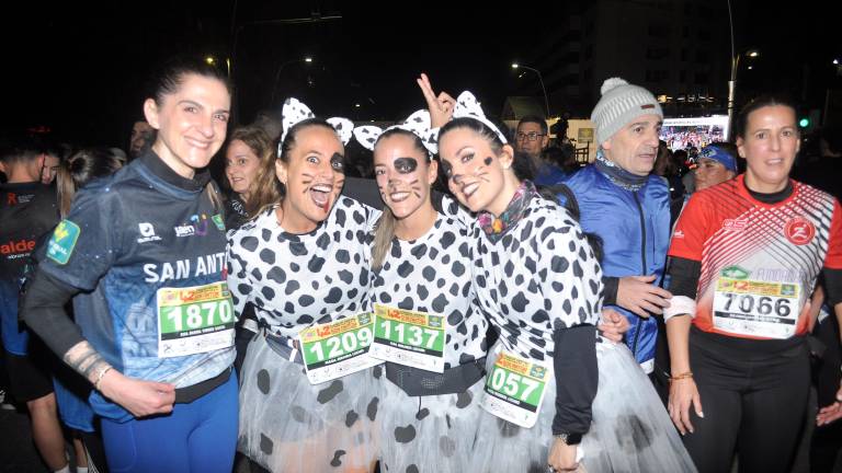 Las imágenes más emocionantes de la llegada a meta de San Antón Las imágenes más emocionantes de la llegada a meta de San Antón
