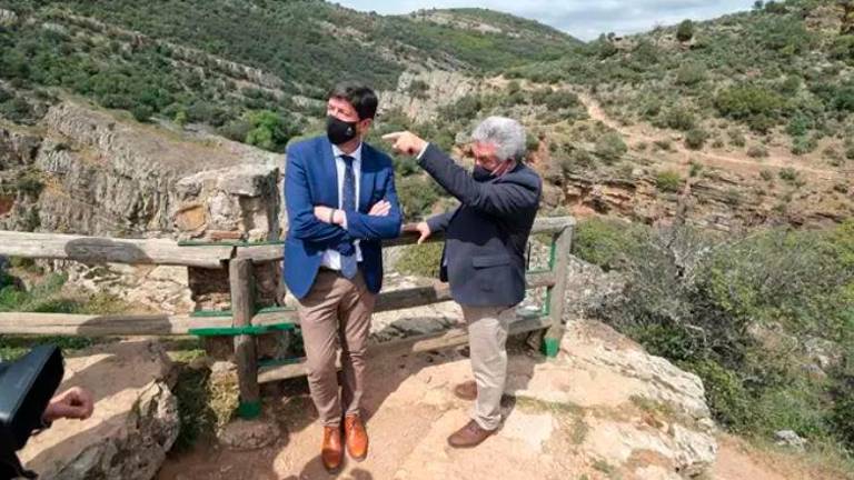 Marín subraya la apuesta firme de Aldeaquemada por el turismo como motor de la economía local Marín subraya la apuesta firme de Aldeaquemada por el turismo como motor de la economía local