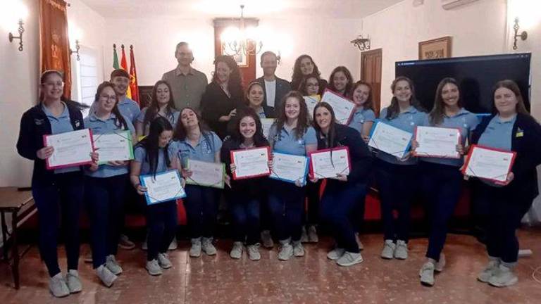 Quince jóvenes de Torreperogil se forman en atención sociosanitaria Quince jóvenes de Torreperogil se forman en atención sociosanitaria