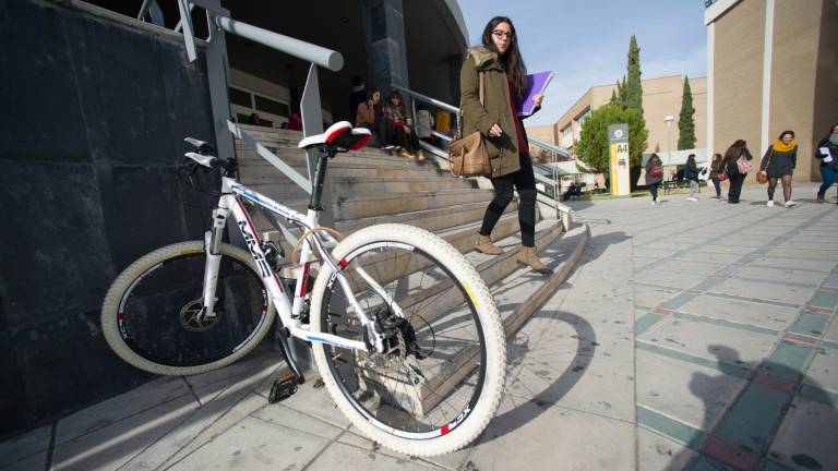 La UJA tendrá aparcamientos mecanizados para las bicicletas La UJA tendrá aparcamientos mecanizados para las bicicletas