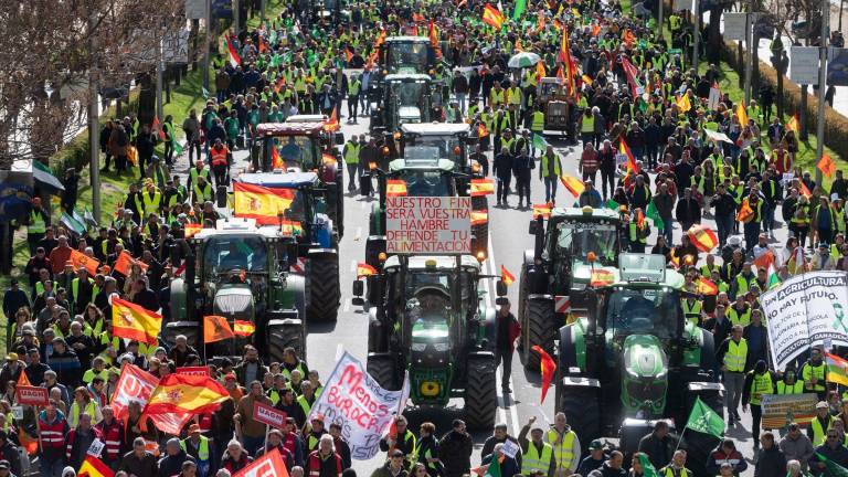 Más de 100 tractores recorren hoy Madrid Más de 100 tractores recorren hoy Madrid