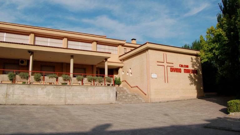 Docentes de los concertados piden que la Junta “cumpla” Docentes de los concertados piden que la Junta “cumpla”
