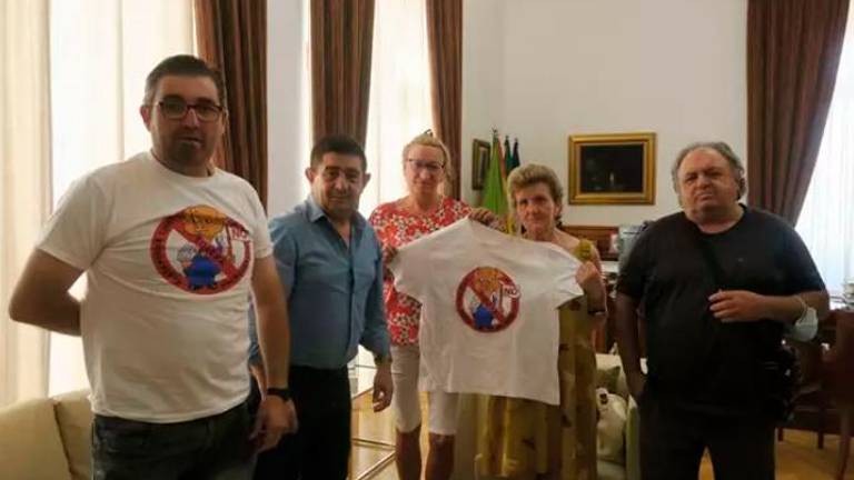 Satisfacción por la declaración contra el proyecto de la macrogranja en Solera Satisfacción por la declaración contra el proyecto de la macrogranja en Solera