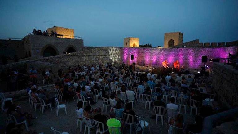 La tercera cita de Consentidos finaliza por sorpresa en el Castillo de Santa Catalina y con éxito de público