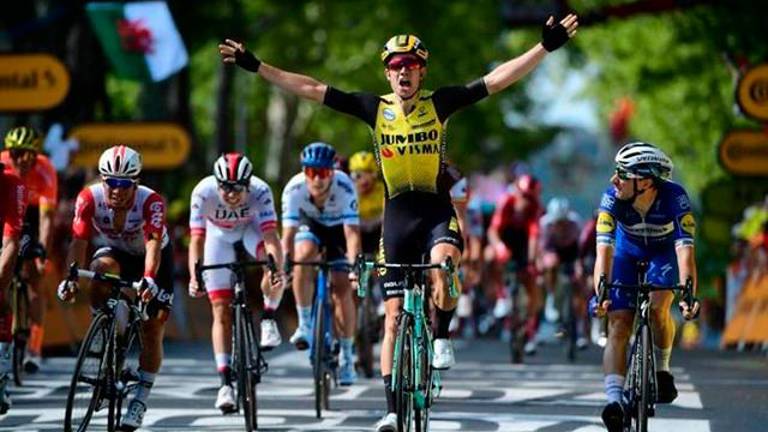 Van Aert manda en el esprint Van Aert manda en el esprint