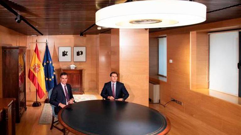 El PP, ni apoya ni se abstiene El PP, ni apoya ni se abstiene