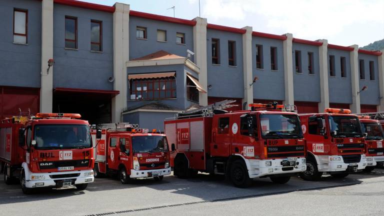Polémica por el “recorte” de más de un millón de euros para Bomberos Polémica por el “recorte” de más de un millón de euros para Bomberos