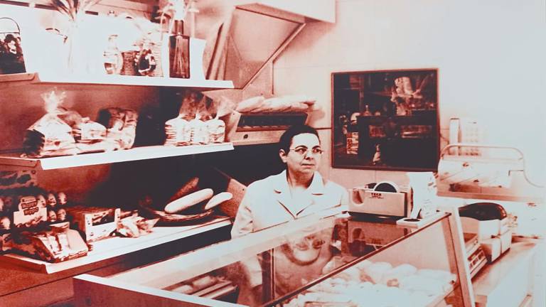 María de los Ángeles Sánchez, panadería Alfonso y Matilde: “Es un comercio cercano” María de los Ángeles Sánchez, panadería Alfonso y Matilde: “Es un comercio cercano”