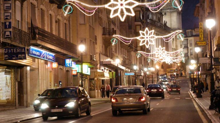 ¿Quieres saber cuándo encienden sus luces navideñas Jaén y el resto de provincias andaluzas? ¿Quieres saber cuándo encienden sus luces navideñas Jaén y el resto de provincias andaluzas?