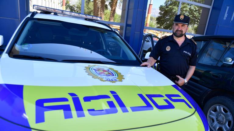 Los policías de Domingo... Los policías de Domingo...