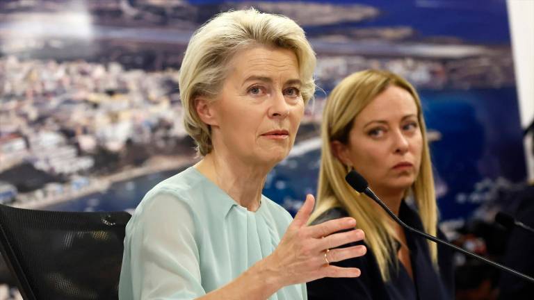 Von der Leyen presenta un plan que prevé acelerar las deportaciones de inmigrantes Von der Leyen presenta un plan que prevé acelerar las deportaciones de inmigrantes