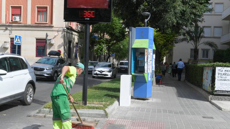 El calor no da tregua a Jaén con otra alerta naranja El calor no da tregua a Jaén con otra alerta naranja