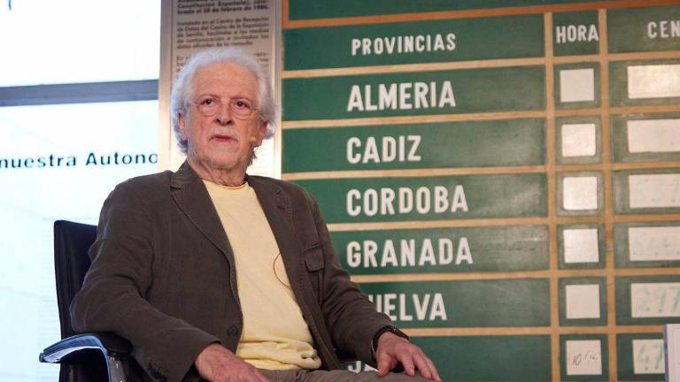 Rojas Marcos agradece a Moreno el primer Día de la Bandera de Andalucía Rojas Marcos agradece a Moreno el primer Día de la Bandera de Andalucía