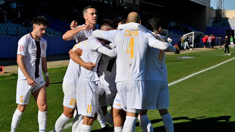 El Real Jaén se la juega en La Victoria ante el Almería B (17:00 horas) El Real Jaén se la juega en La Victoria ante el Almería B (17:00 horas)