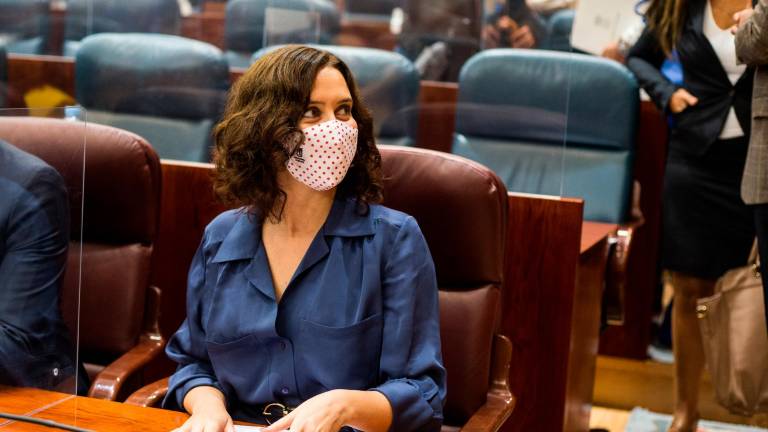 Ayuso tilda a Sánchez de “soberbio” y “autoritario” Ayuso tilda a Sánchez de “soberbio” y “autoritario”