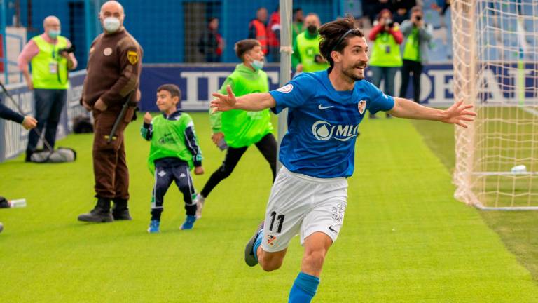 El Linares sigue imparable y se acerca al playoff (3-0) El Linares sigue imparable y se acerca al playoff (3-0)